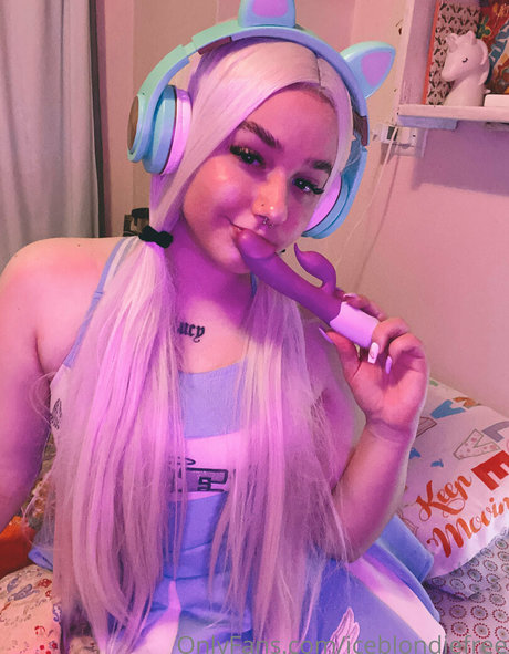 small pussy onlyfans pornos photo