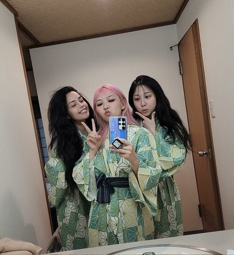 Starsmitten pornstar nudes image