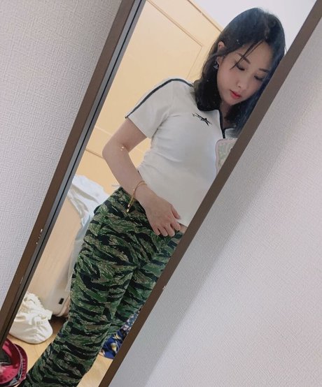 Starsmitten porn star pictures