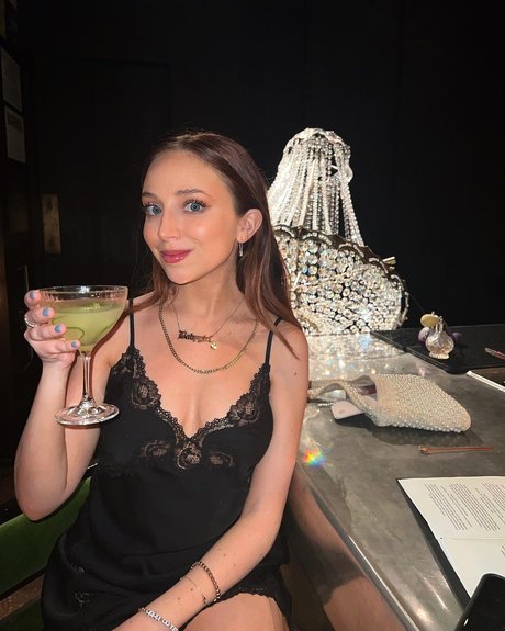 Ellie Schnitt star porn gallery