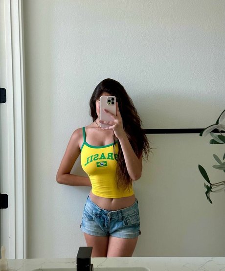 Desiree Flores pornstar sex photo