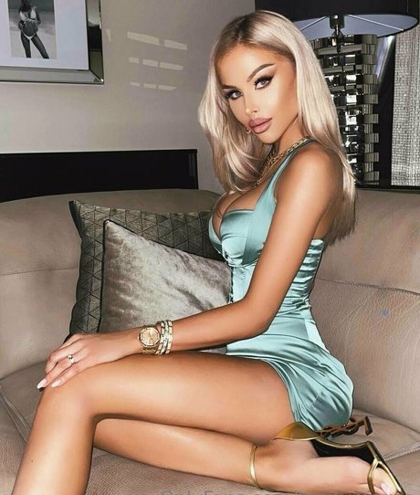 TeenyMouse nudes star pictures