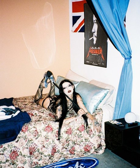 wide onlyfans nudes images