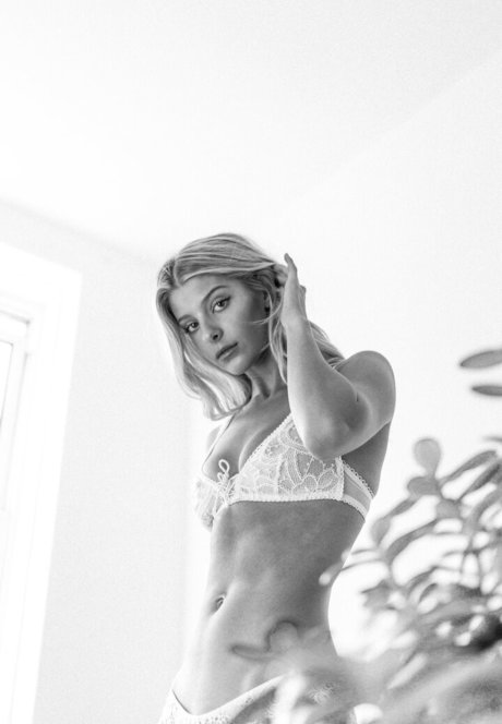 ass spread onlyfans hot sex images