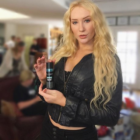 Nikkita Lyons model hot photos