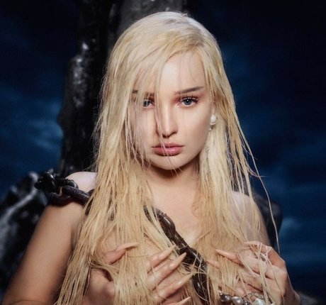 Kim Petras model adult pics