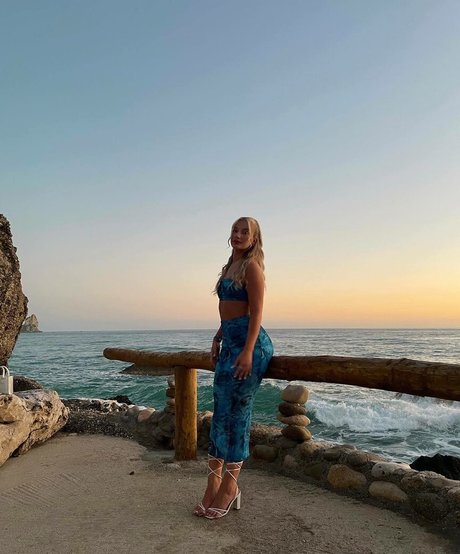 Ermira Lika pornstar erotic gallery