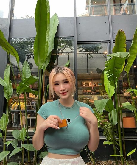 pointy tits onlyfans free naked image