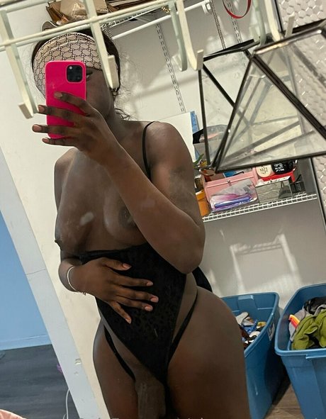 glamazonchanelr Images