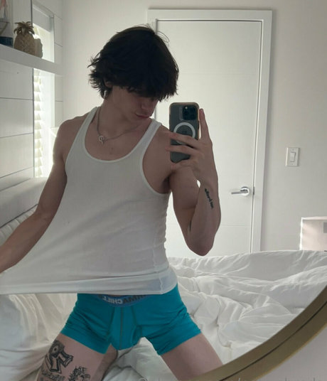 nate shreds porn star pic