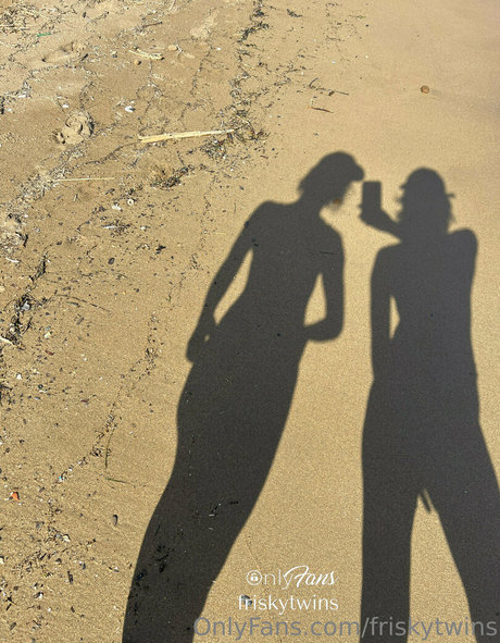 friskytwins model hot gallery