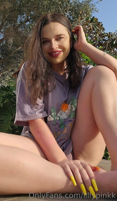 lillypinkk pornstar pics