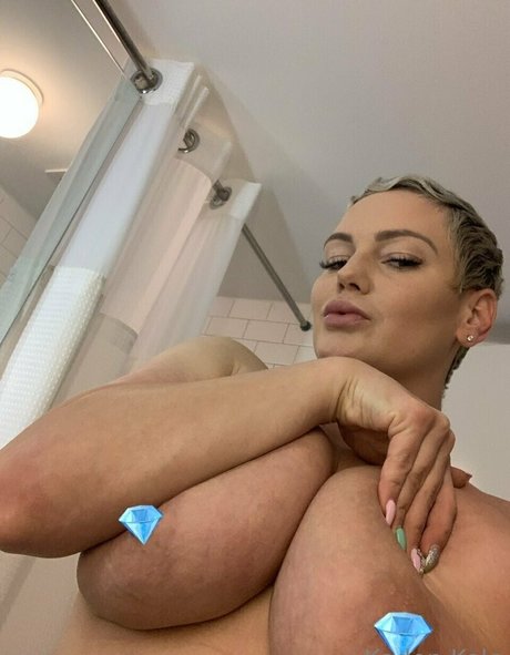 female influencer onlyfans free sex pic