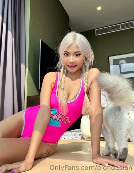 blondasian beautiful actress img
