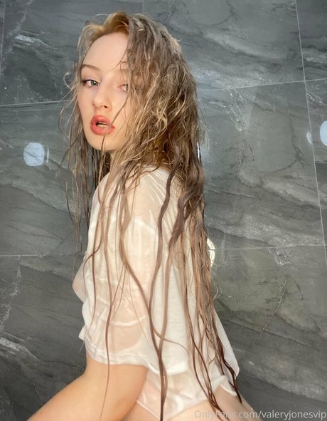 mirror onlyfans art nude img