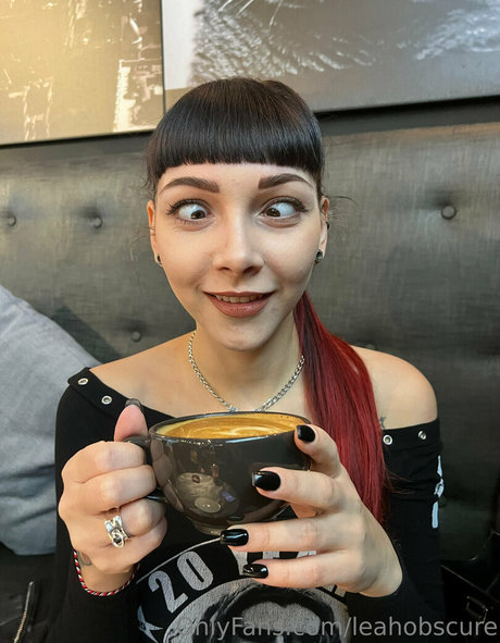 LeahObscure nudes star pic