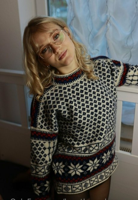 lenathegarbagecan naked pornstar pics