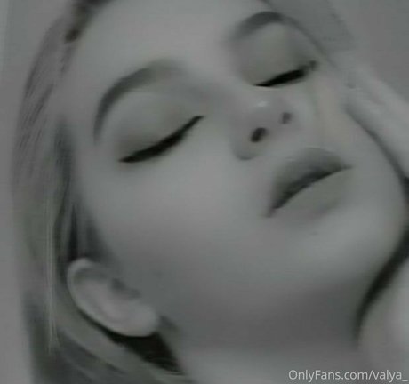 valya_ model xxx images