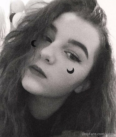 valya_ model high quality pic