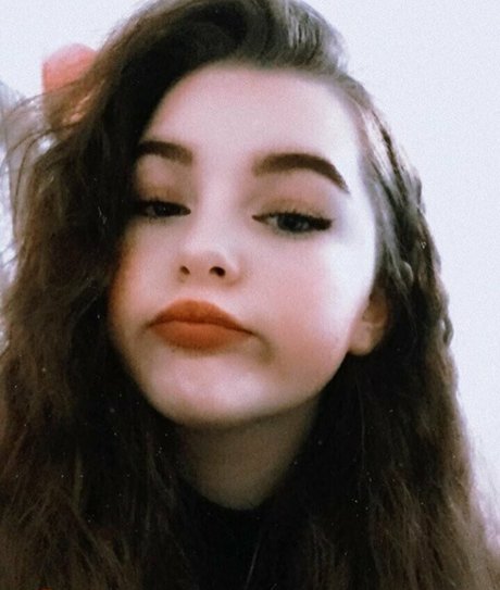 valya_ erotic star picture