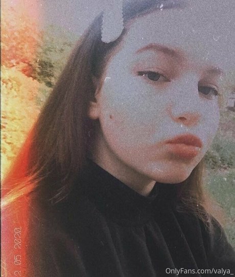 valya_ pornographic model images