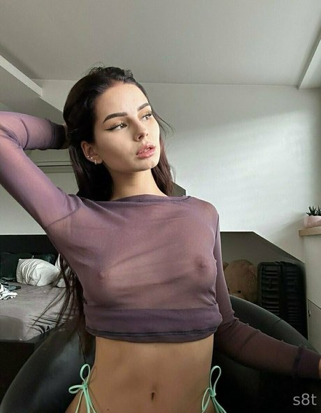 Diva Bhady exclusive actress img