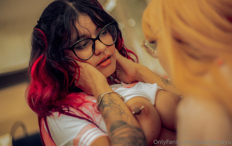 glowingmayu hot pornstar pictures