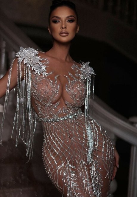 Oriola Marashi hd model pics