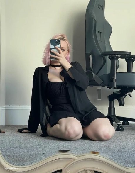 Nihachu nude pornstar picture