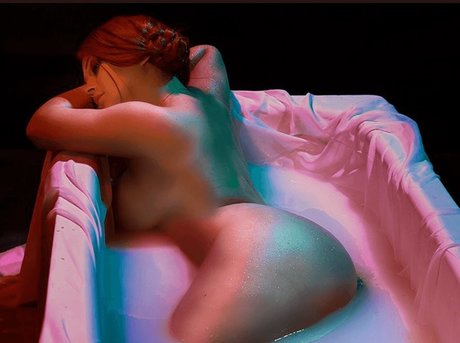 bodybuilder onlyfans beautiful nude image