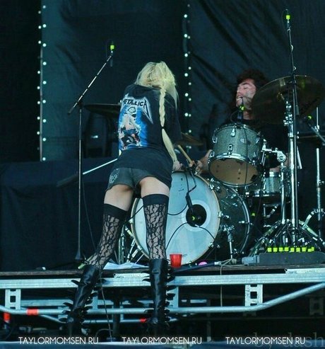 busty bbw onlyfans pornographic images