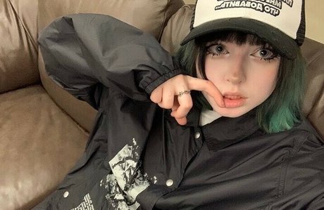 sqwrtick beautiful pornstar galleries