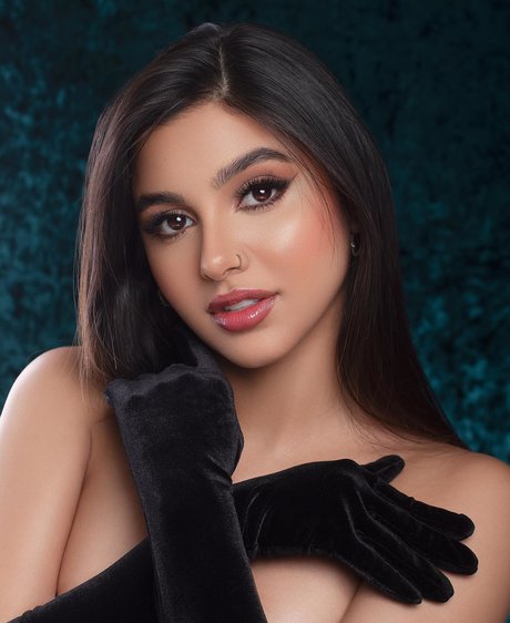 Valeria Carruyo model xxx photo