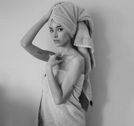 ASMR Glow star sexy pics