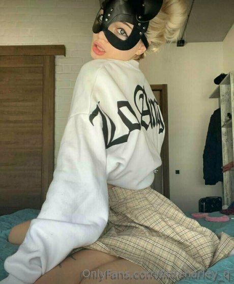 littleharley q sex star photo