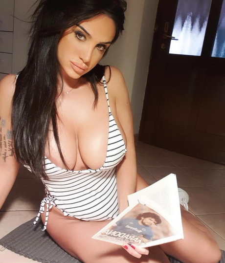 whore wife onlyfans top photo