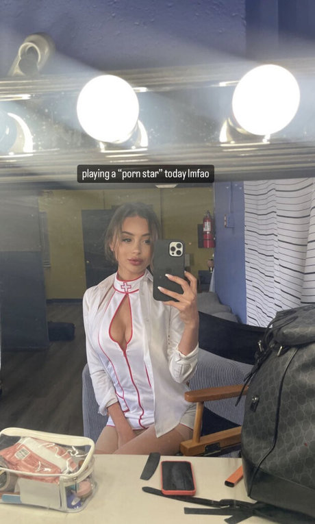 Royalwednesday naked star images