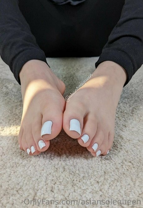 asiansolequeen model top pictures