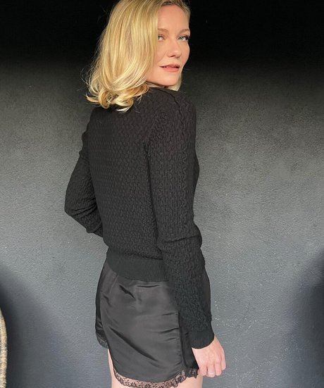 alternative onlyfans naked pictures