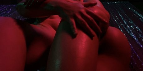 mistylovelace nude model pictures