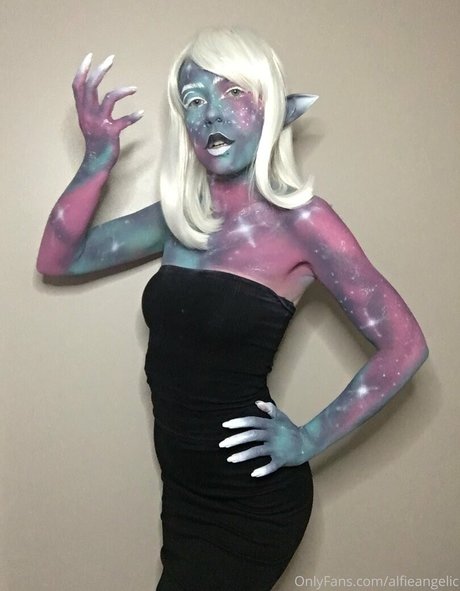 itsparisangel adult model pic