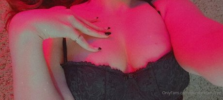 lovexbrittanyfree nudes pornstar archive