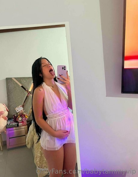 curvy shemale onlyfans nude photos