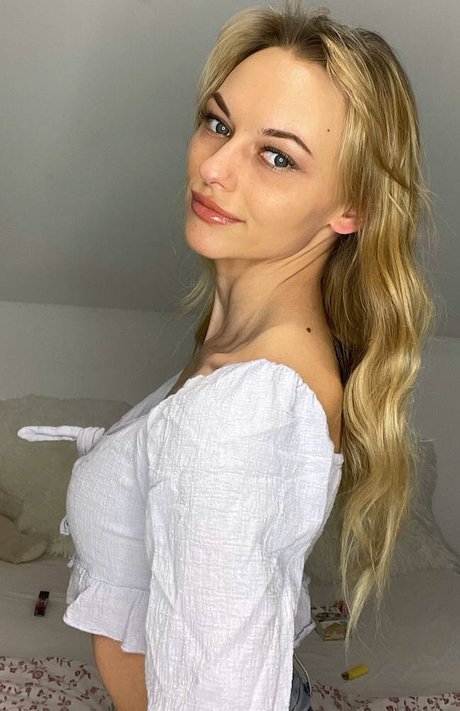 JasminaKlum pornstar sexy photos