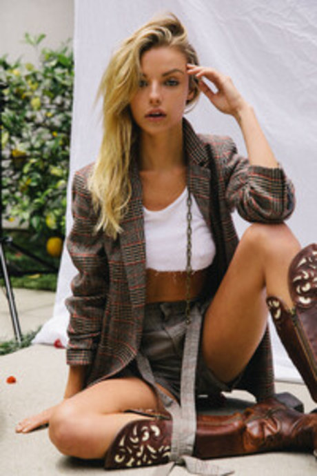 young onlyfans hot sex pic