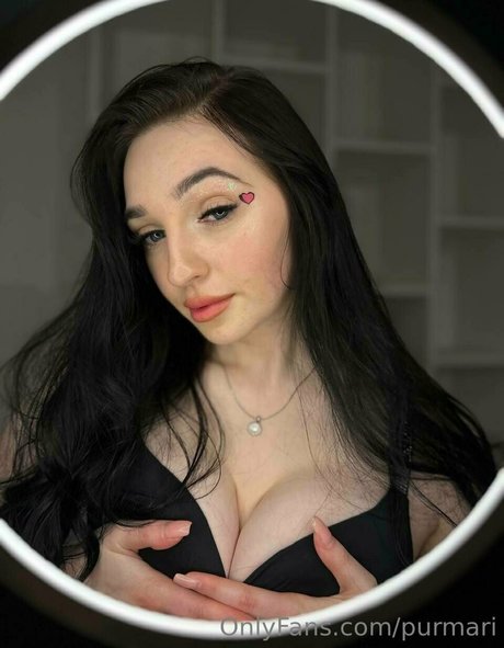 young free onlyfans erotic pic