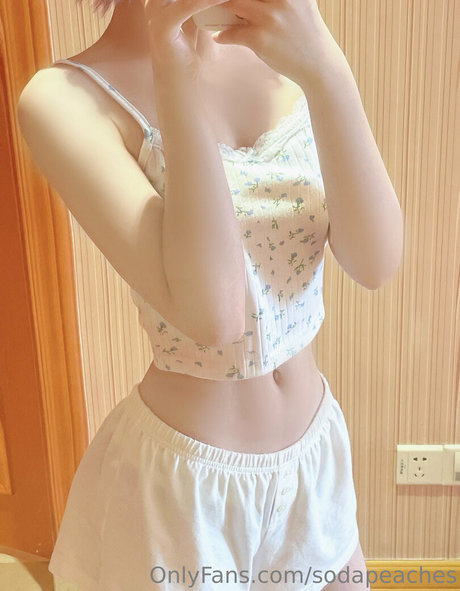 Popsodapeaches nude model galleries