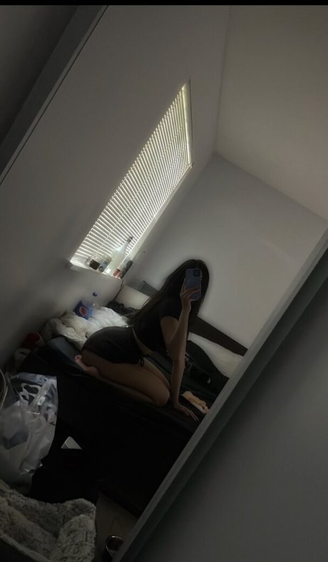 babagirl adult model image