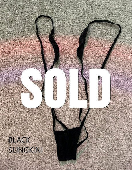 roozu erotic star photos