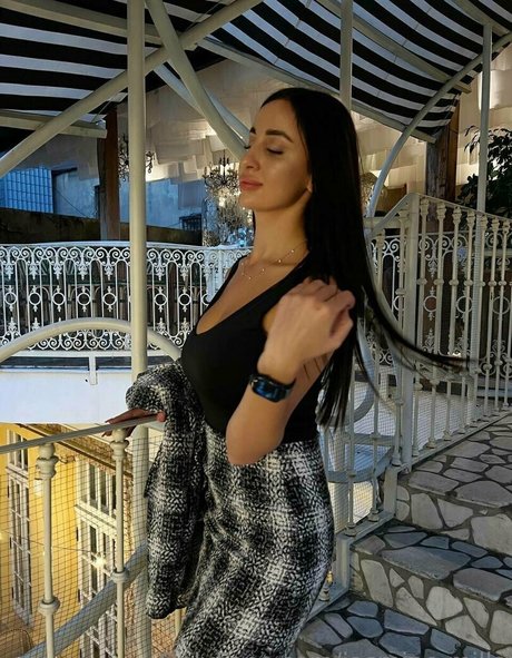 Jasmine Mills model nice galleries